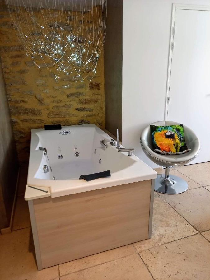 Cabrières-dʼAvignon Les Chambres Du Vieux Bistrot المظهر الخارجي الصورة