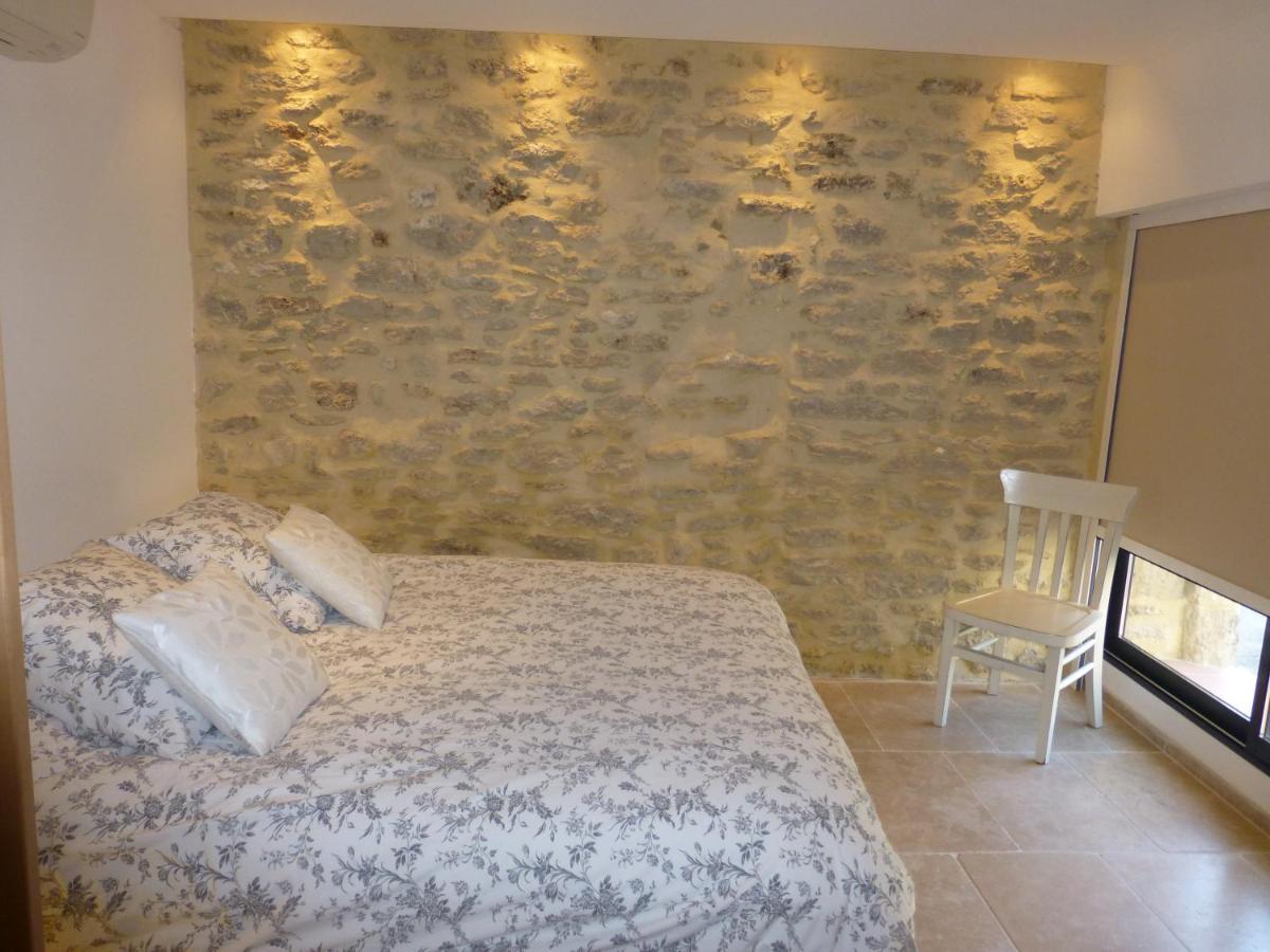 Cabrières-dʼAvignon Les Chambres Du Vieux Bistrot المظهر الخارجي الصورة