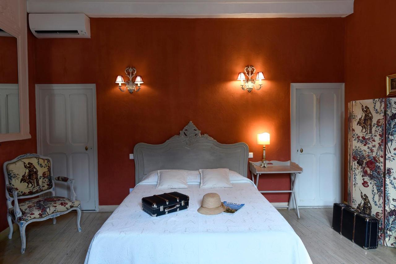 Cabrières-dʼAvignon Les Chambres Du Vieux Bistrot المظهر الخارجي الصورة