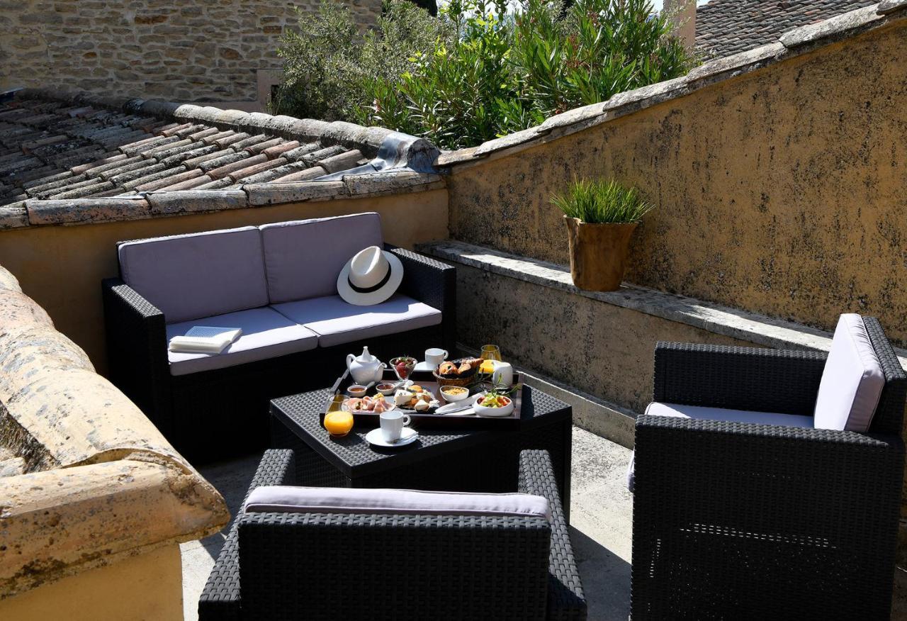 Cabrières-dʼAvignon Les Chambres Du Vieux Bistrot المظهر الخارجي الصورة