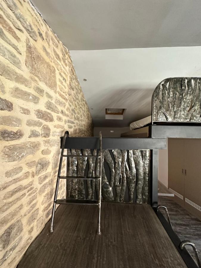 Cabrières-dʼAvignon Les Chambres Du Vieux Bistrot المظهر الخارجي الصورة