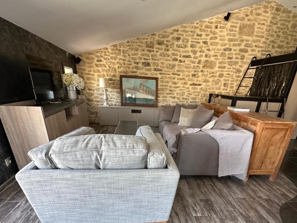 Cabrières-dʼAvignon Les Chambres Du Vieux Bistrot المظهر الخارجي الصورة